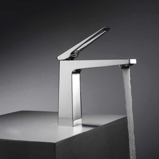 Vòi lavabo nóng lạnh Basic Lucas-L màu Chrome